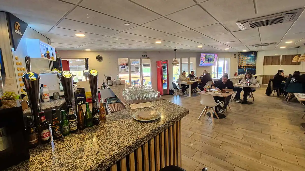 Restaurante de eventos en Alzira — Sport Bar Tenisquash Restaurante de eventos en Alzira — Sport Bar Tenisquash