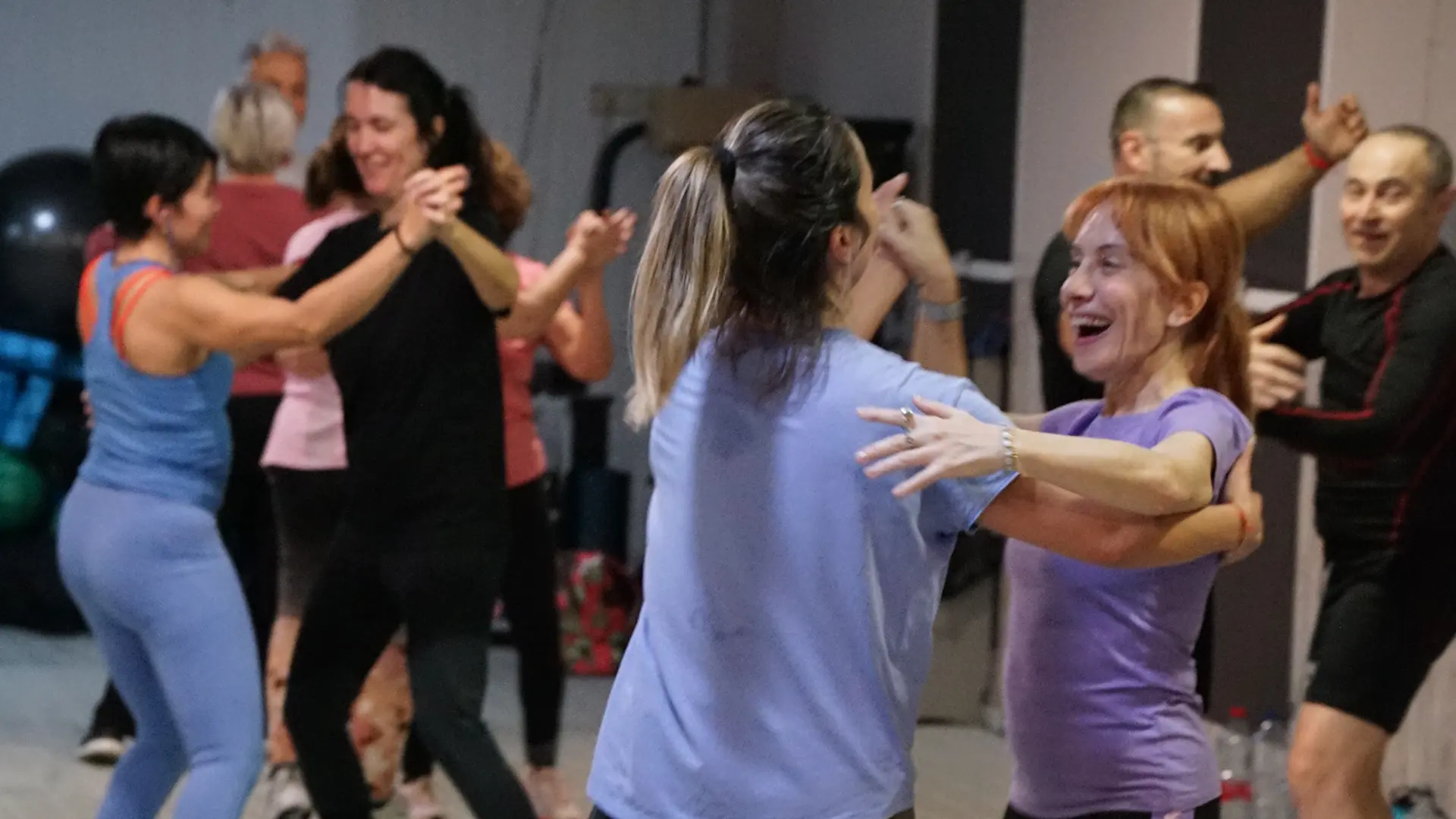 Zumba en Alzira — Tenisquash Zumba en Alzira — Tenisquash